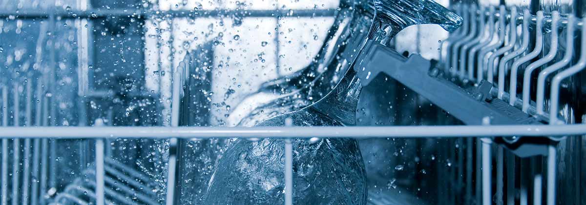 How much water does a dishwasher use?