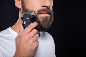 How to clean beard trimmer