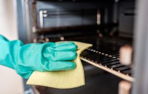how to clean oven