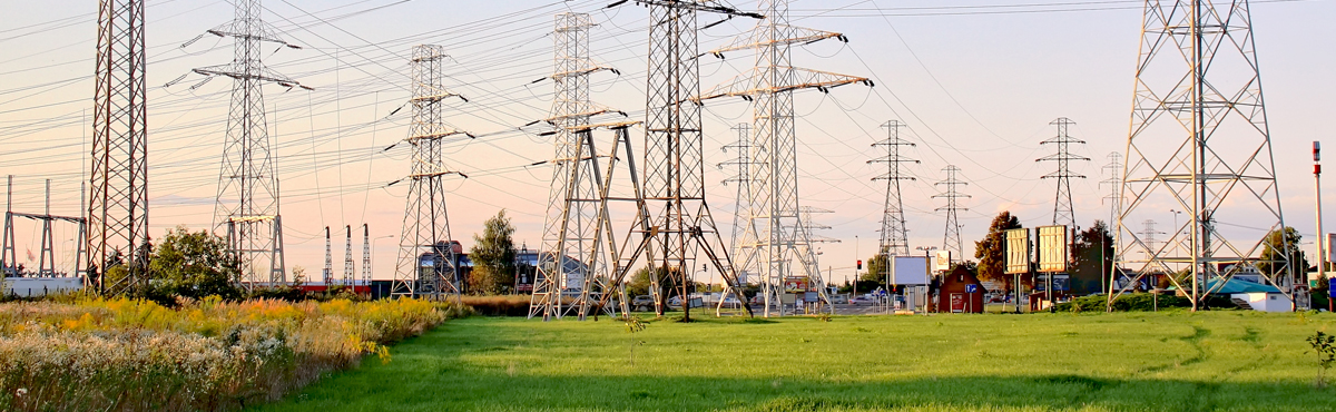 Field of pylon. Sunset. - Image