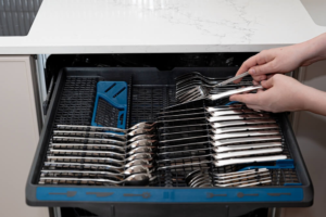 Cutlery tray in a dishwasher
