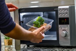 Buying a microwave or benchtop oven