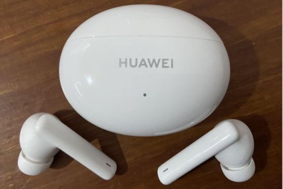 The Huawei FreeBuds 4i