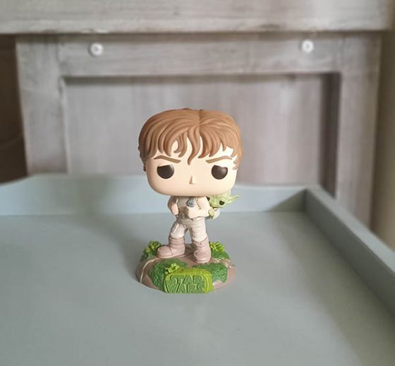 Portrait photo of Luke Skywalker figurine