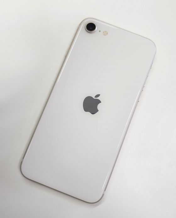 White iPhone SE