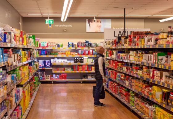 Man shopping at ALDI