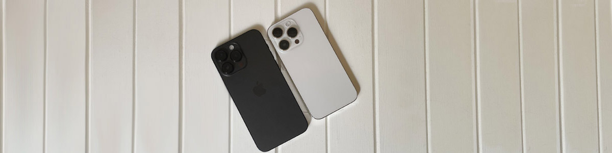 iPhone 14 Pro and 14 Pro Max in black and white