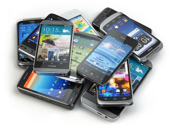 Old smartphones in a pile