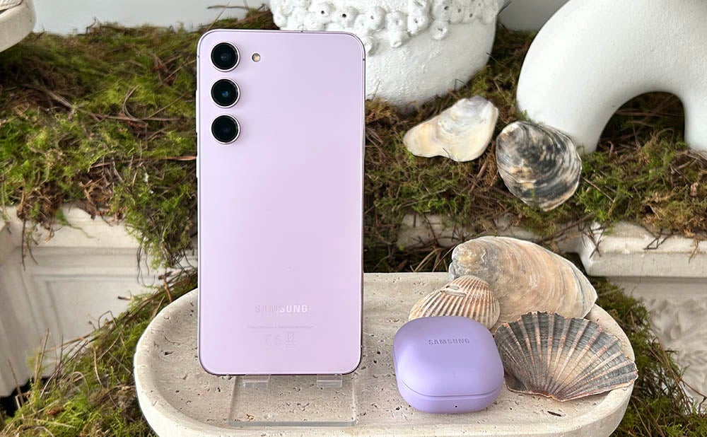 Samsung Galaxy S23 in lavender with matching Galaxy Buds