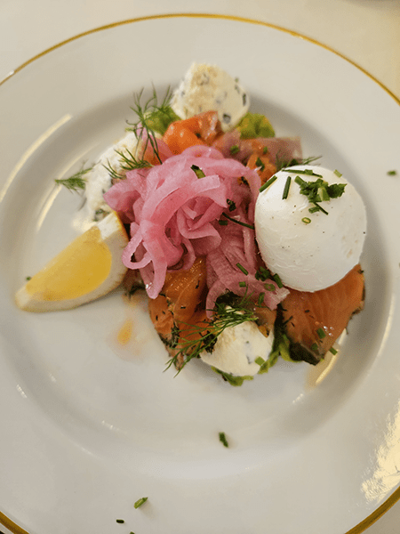 Gravlax and egg breakfast dish