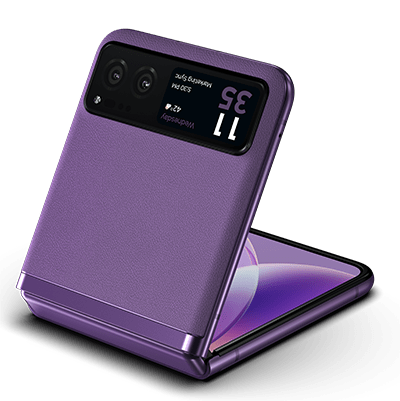 Motorola Razr 40 in purple