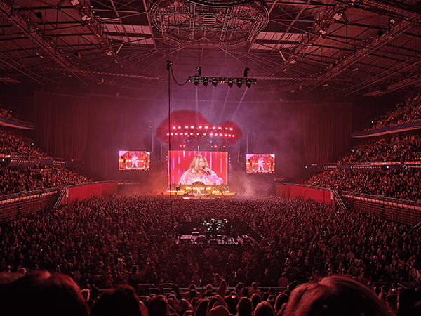 Photo of indoor concert