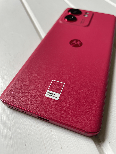 Closeup of Motorola Edge 40 phone