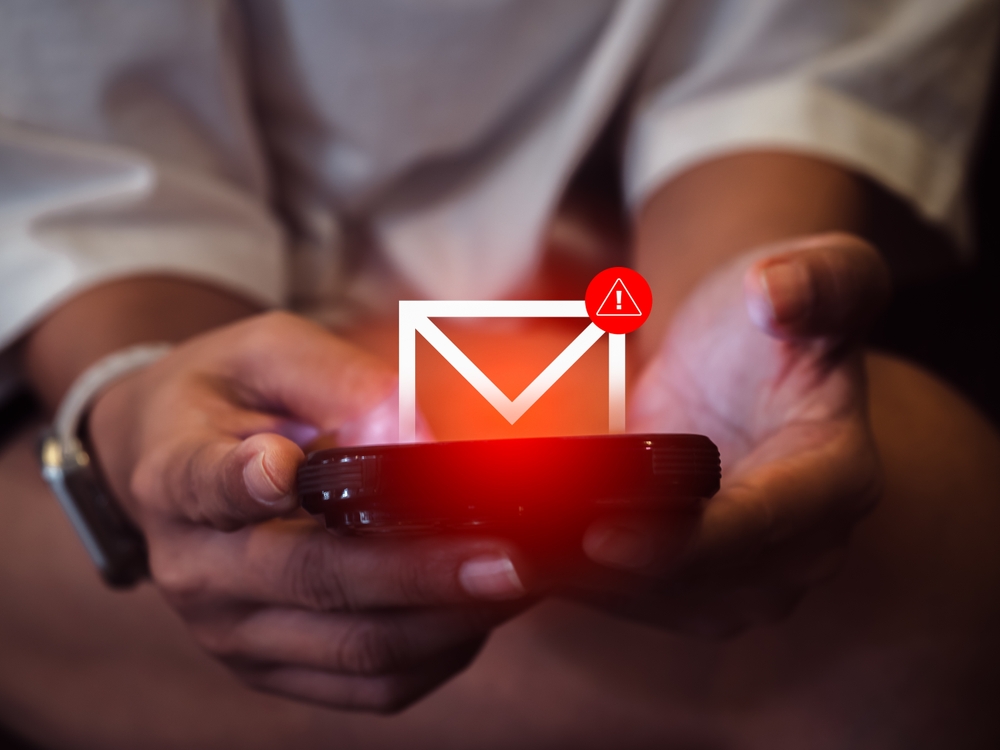 How to avoid Christmas scams